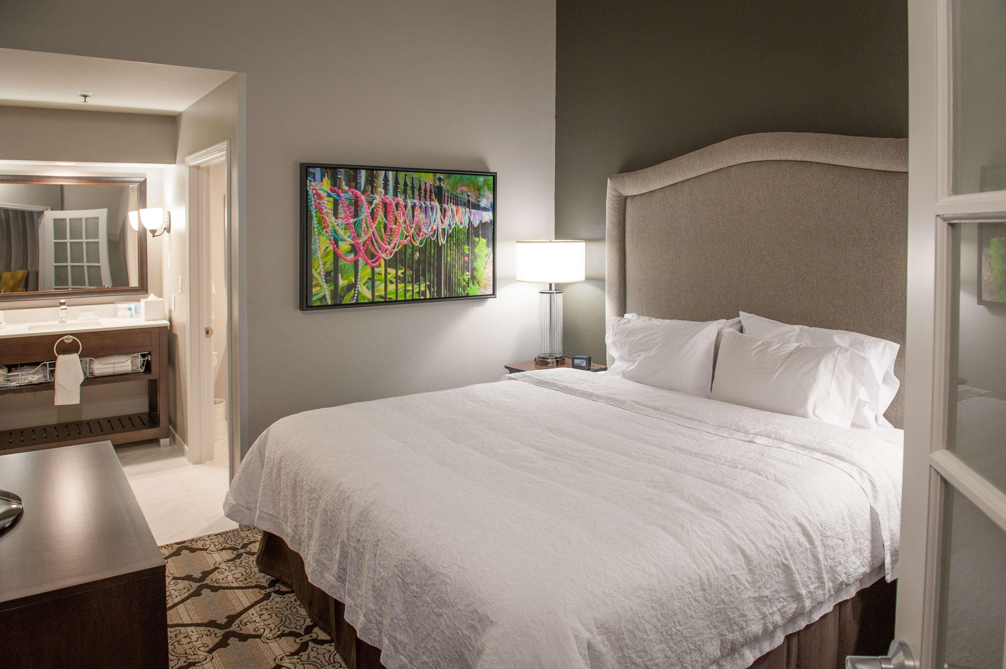 Hampton Inn And Suites New Orleans Convention Center Exteriör bild
