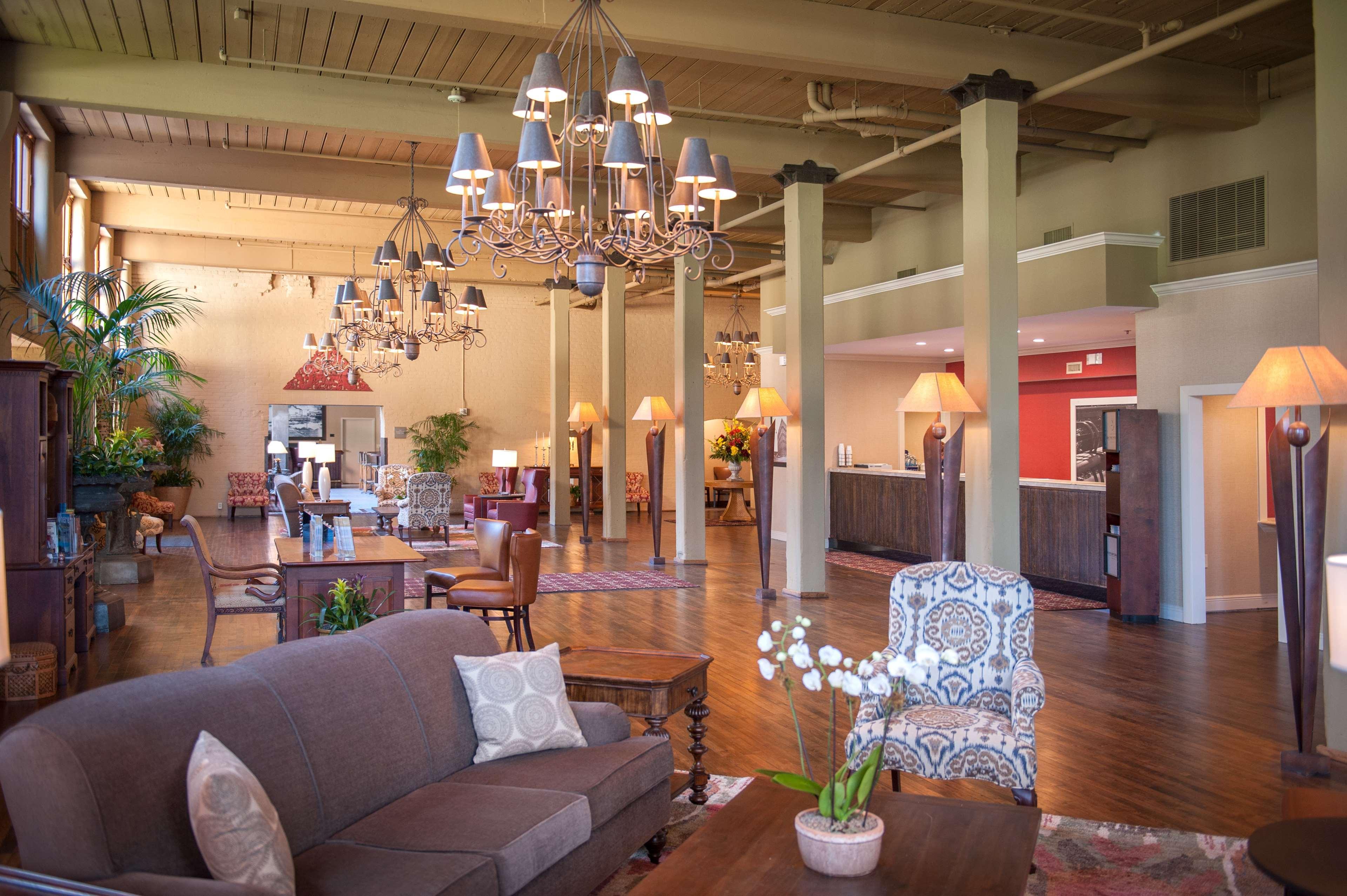 Hampton Inn And Suites New Orleans Convention Center Exteriör bild
