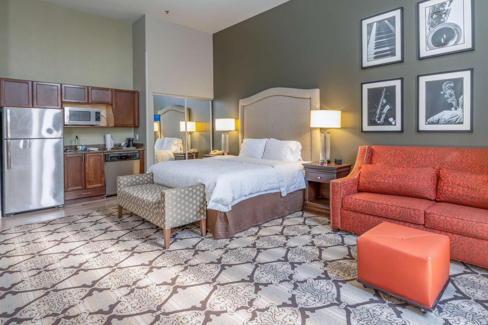Hampton Inn And Suites New Orleans Convention Center Exteriör bild